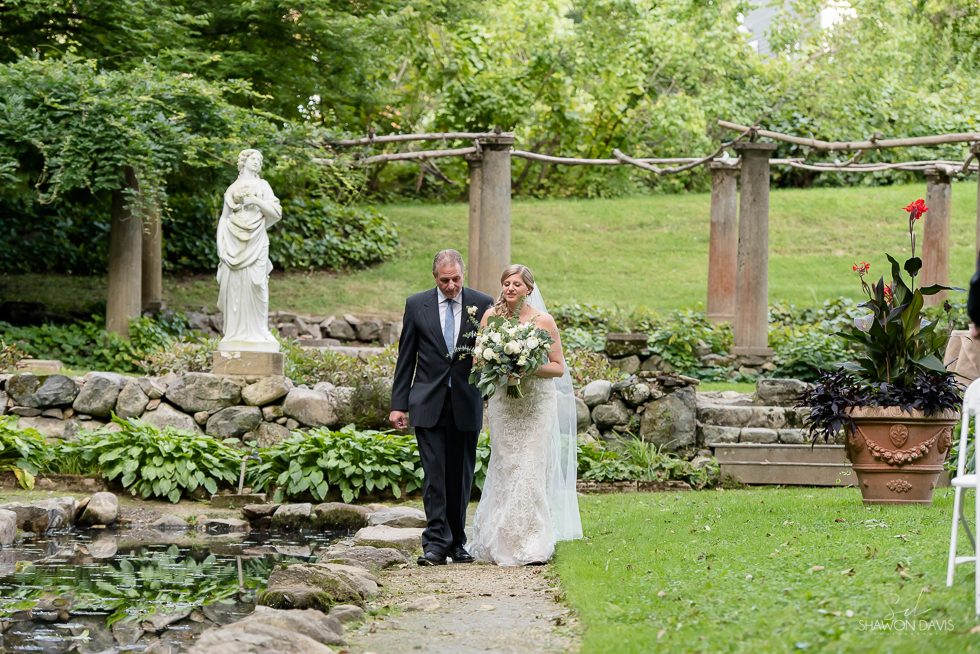 Codman Estate Wedding photographed by Shawon Davis Photography see more here: https://bit.ly/2IdnTjm