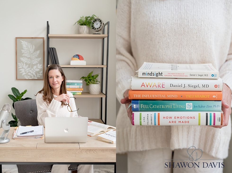 how to have a great brand photoshoot of a woman sitting at her desk